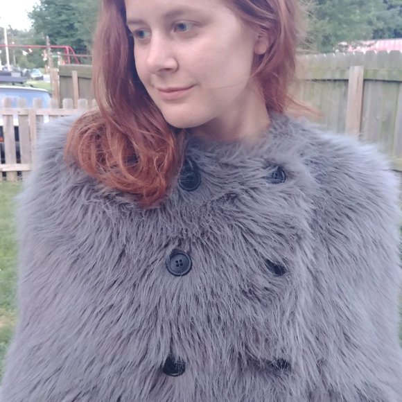 New with Tags Y-3 Fur Cape - Picture 5 of 9